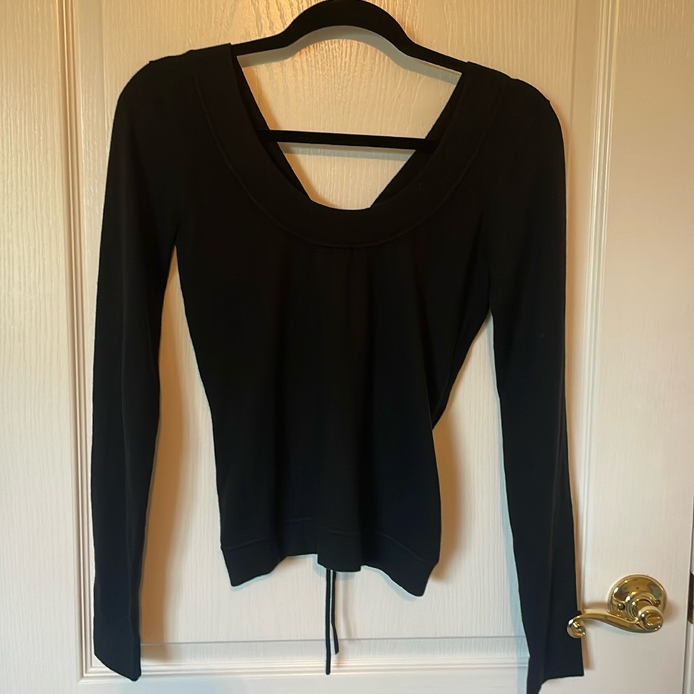 NWT 90’s vintage Victoria’s Secret super soft scoop neck top with lace up back
